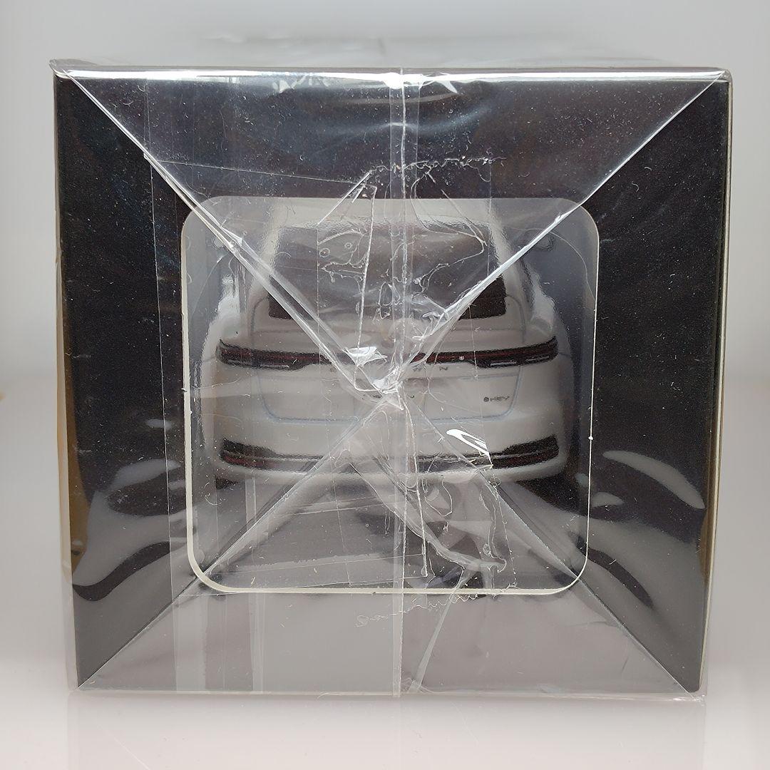 新型 トヨタ クラウンセダン カラーサンプル プレシャスホワイトパール 非売品