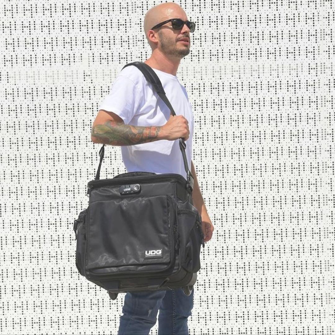 UDG キャリーケース ブラック