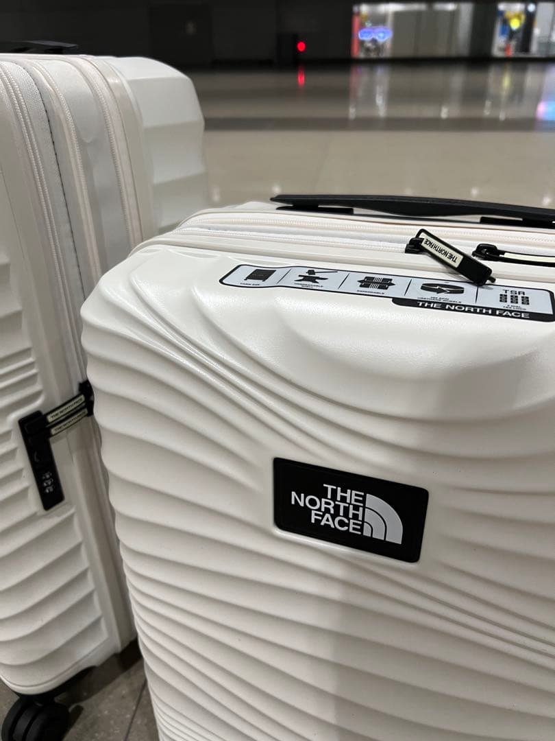 THE NORTH FACE (ザ ノース フェイス)スーツケースキャリーケース