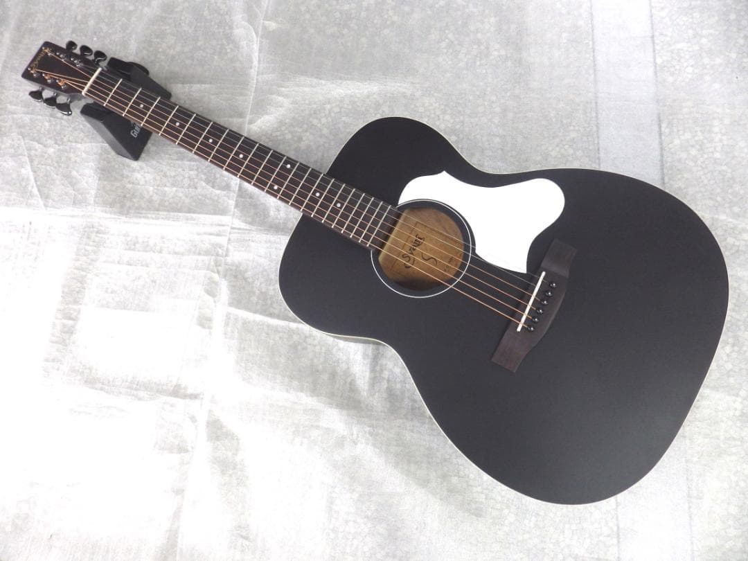 Syairi トップ単板　エレアコギター　YEF-01　NBK　ブラック