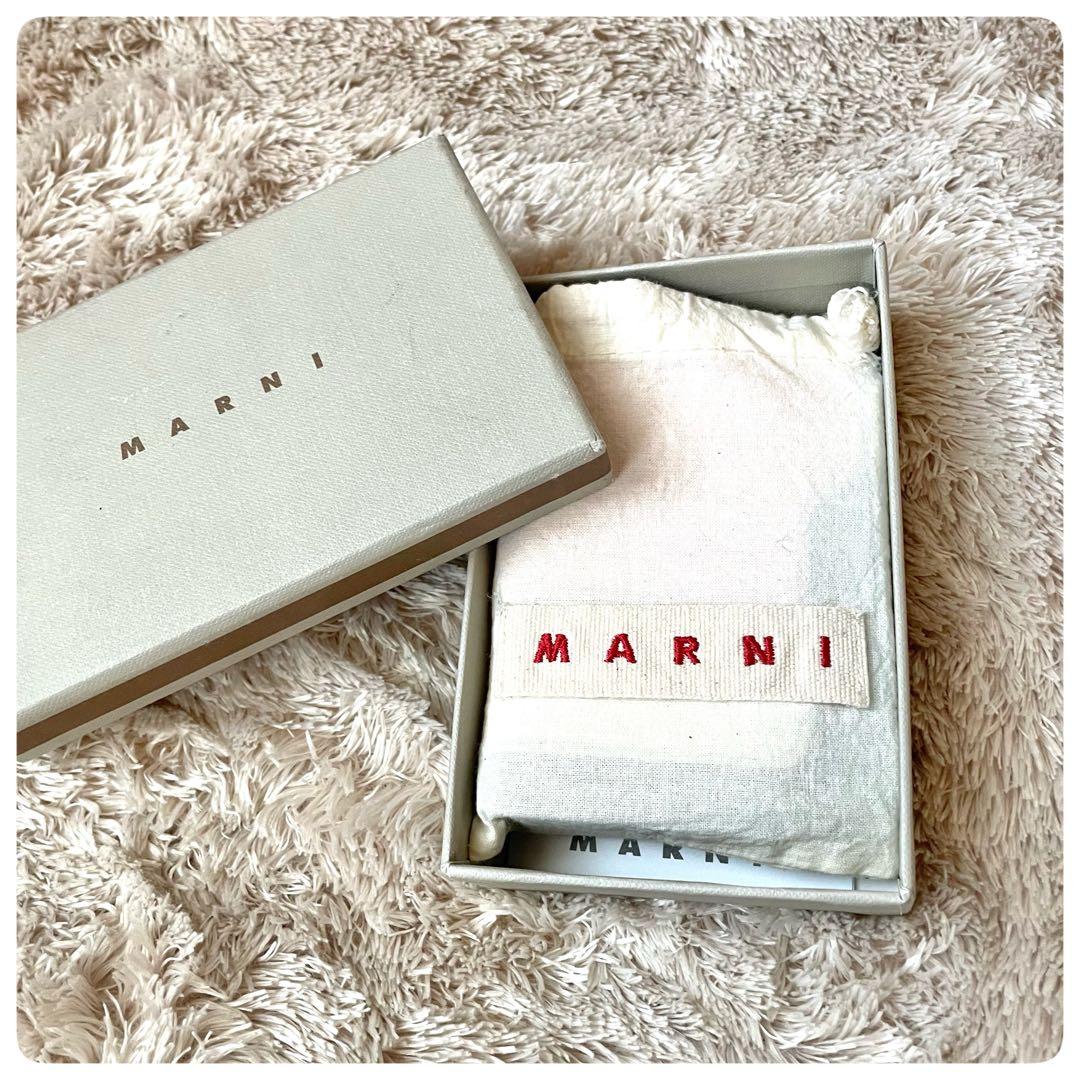美品✨　マルニ　MARNI　二つ折り財布　ミニウォレット　レザー　マルチカラー