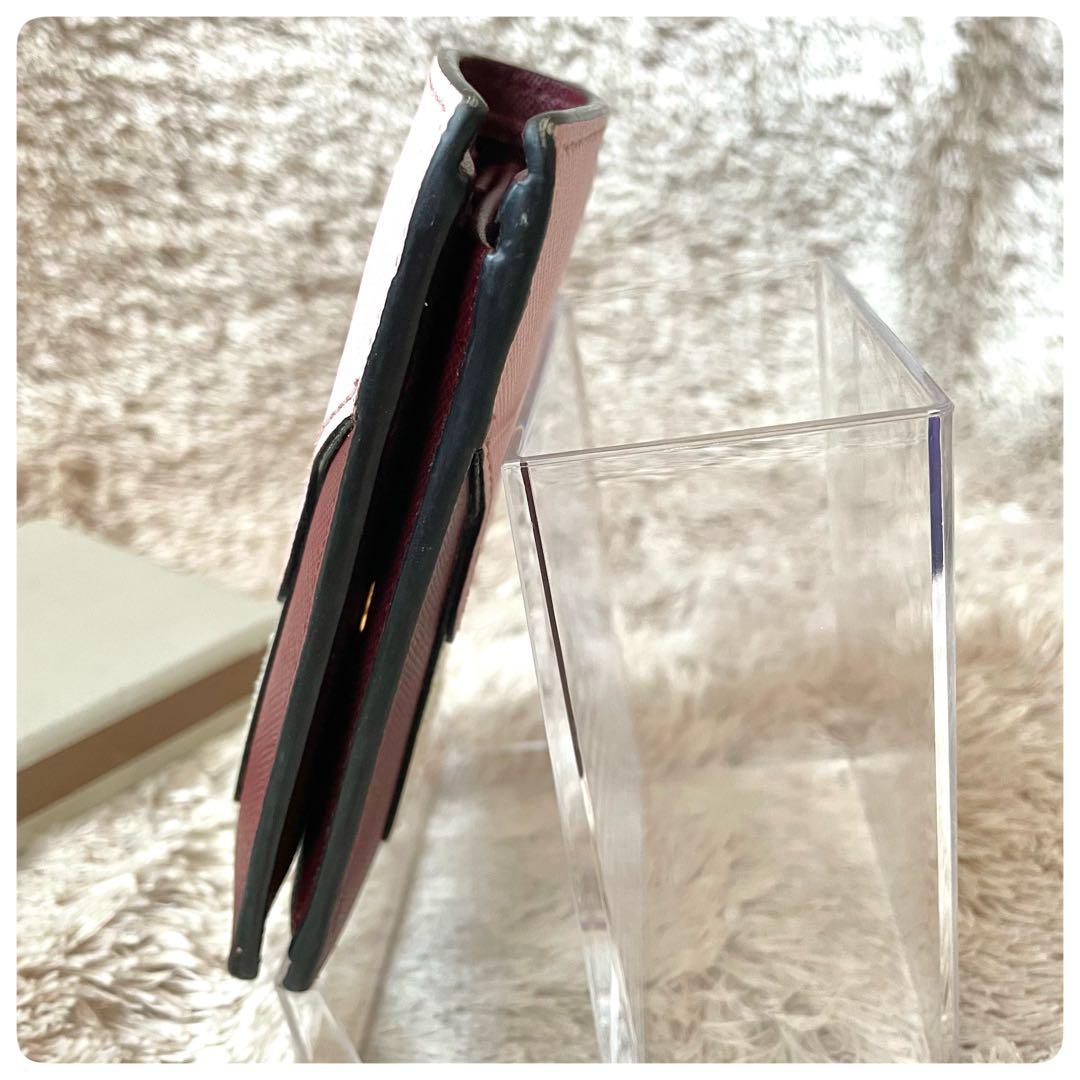 美品✨　マルニ　MARNI　二つ折り財布　ミニウォレット　レザー　マルチカラー