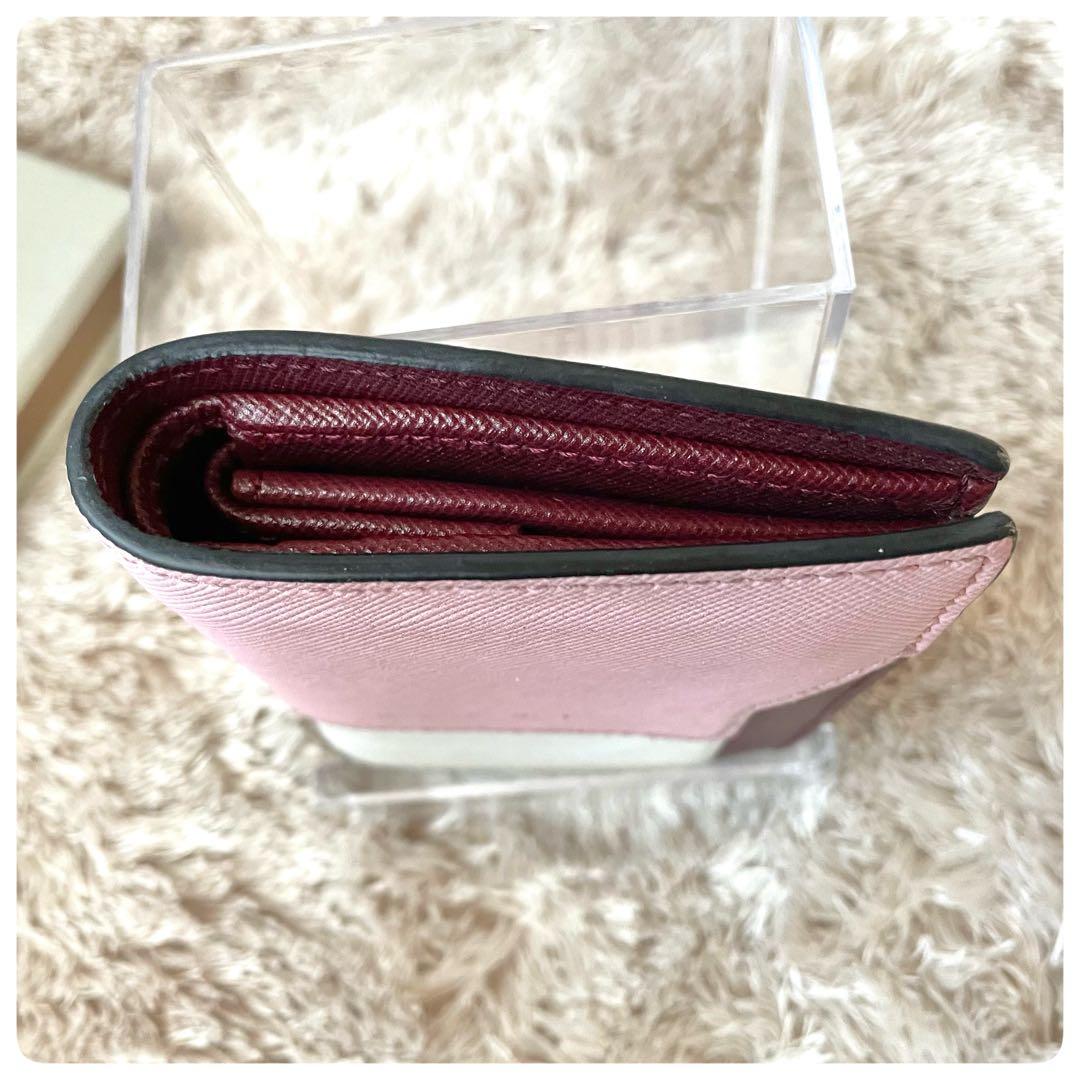 美品✨　マルニ　MARNI　二つ折り財布　ミニウォレット　レザー　マルチカラー