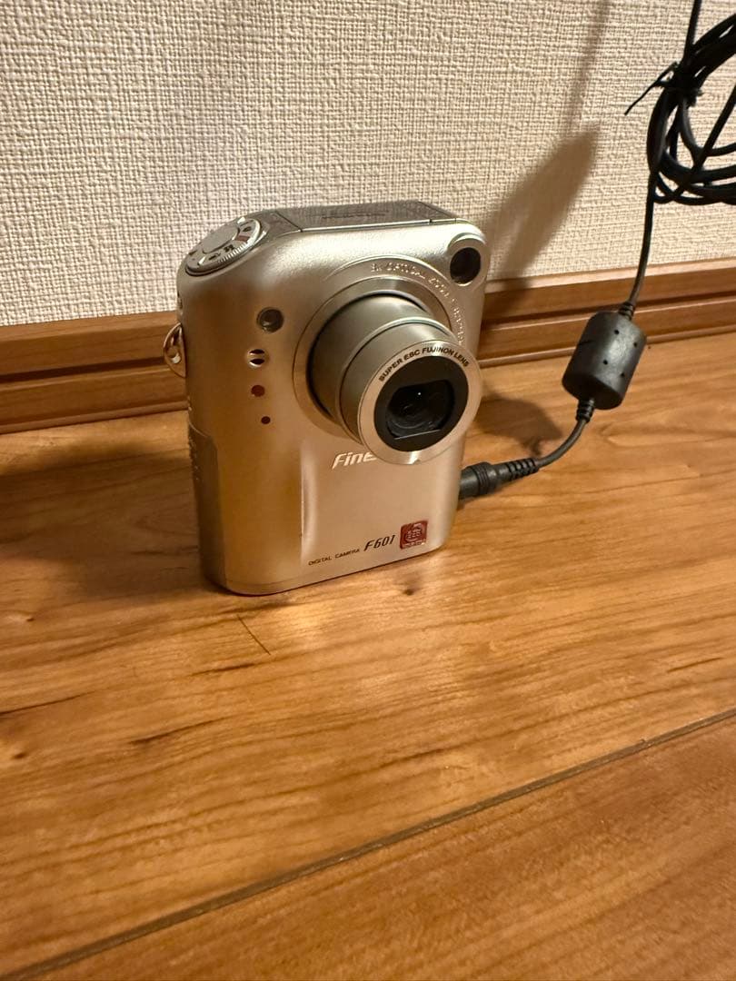 フジフィルム　Finepix　F601