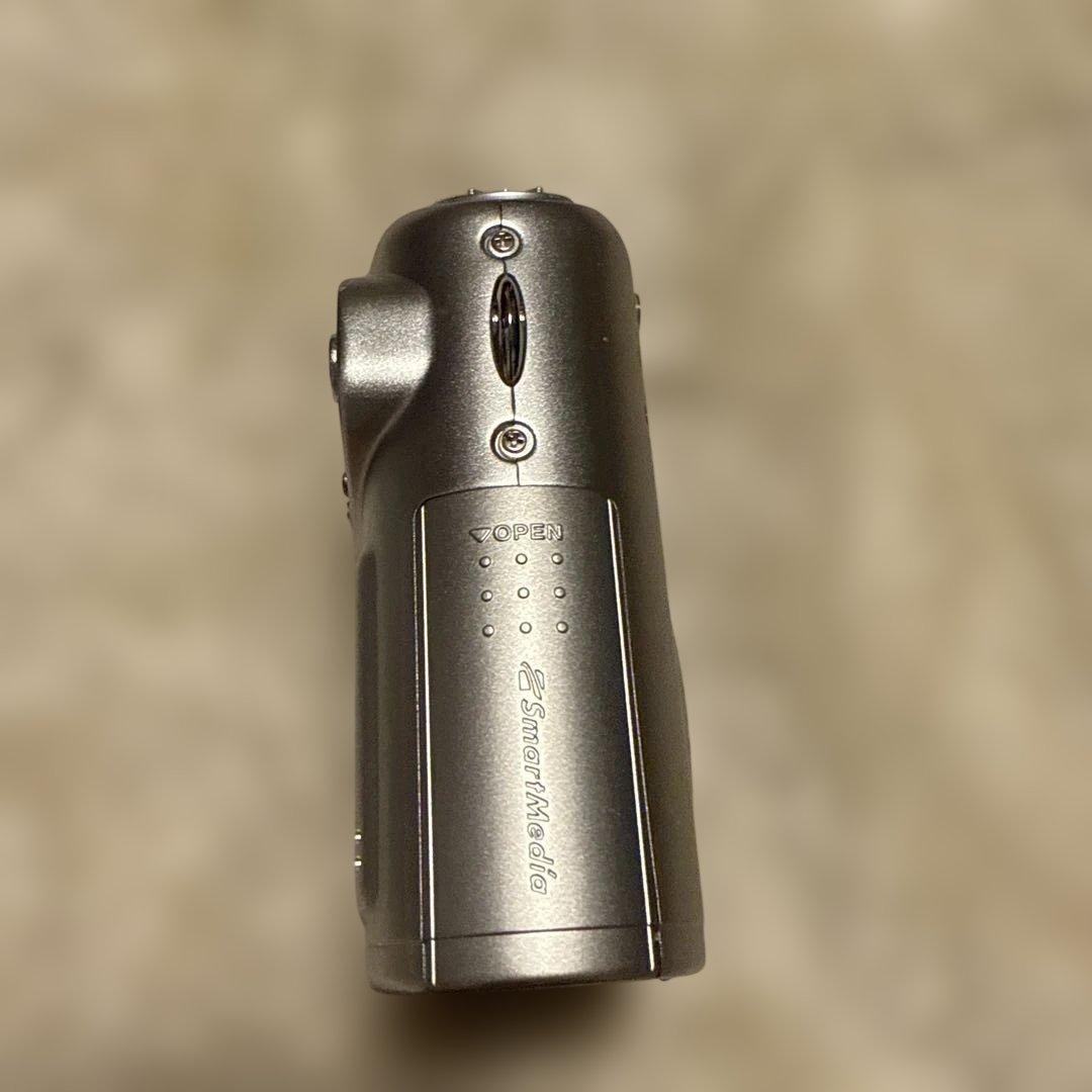 フジフィルム　Finepix　F601