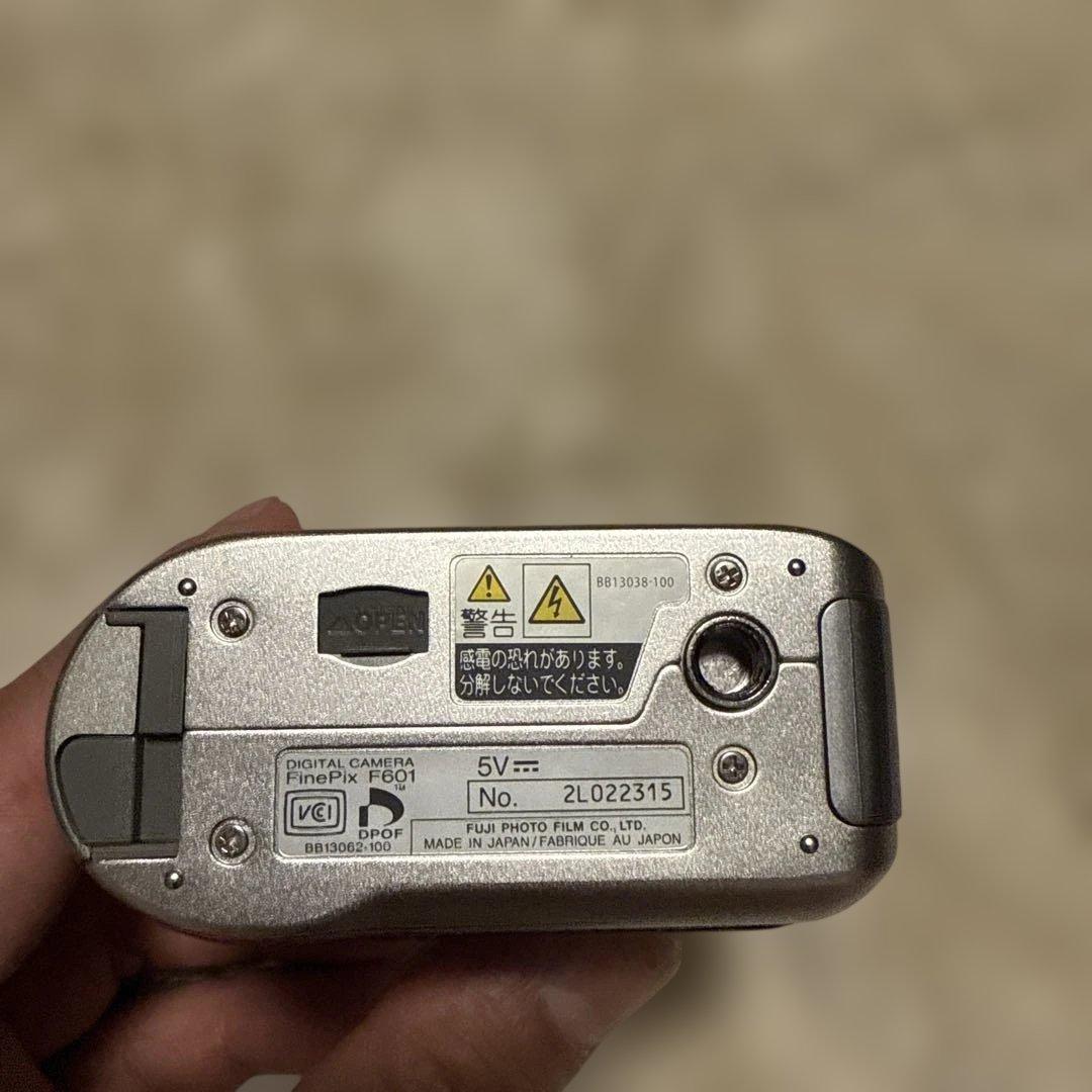 フジフィルム　Finepix　F601