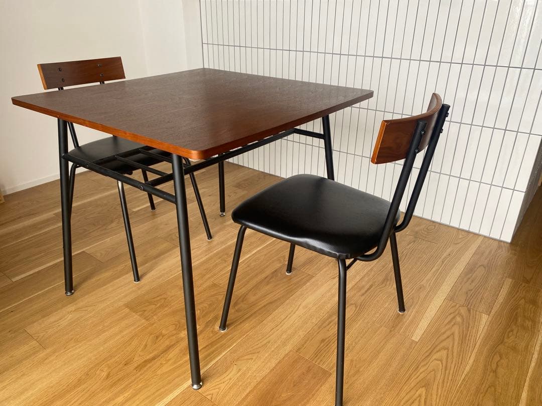 ニトリ　80×80 ダイニングテーブル