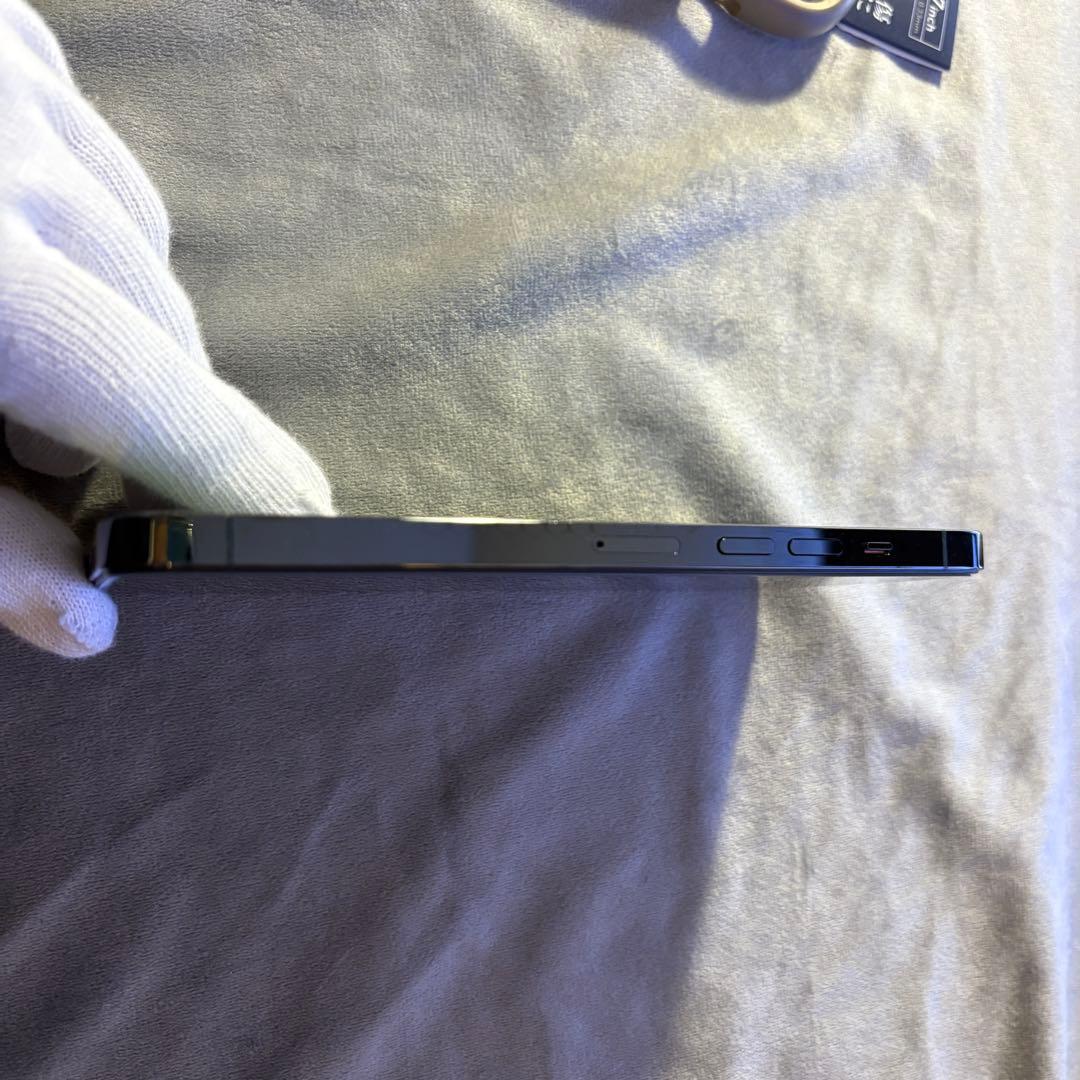 iPhone 13 Pro Max 256GB SIMフリー バッテリー100%