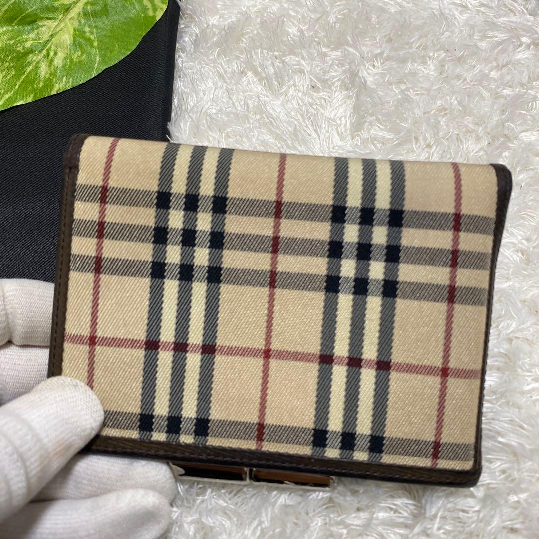 Burberry がま口　二つ折り財布　お洒落　美品　ノバチェック