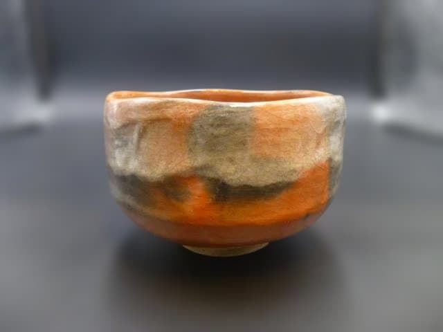 楽吉左衛門　十二代　弘入　赤茶碗／共箱／楽吉左衛門　十四代　覚入極め箱／仕覆