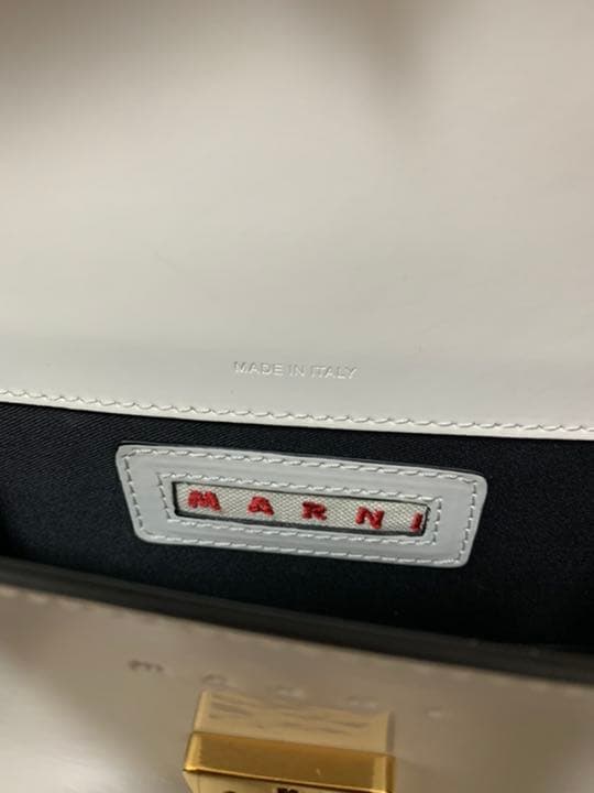 最終値下げマルニ　ショルダーバッグ　トランクバッグ　MARNI trunkbag