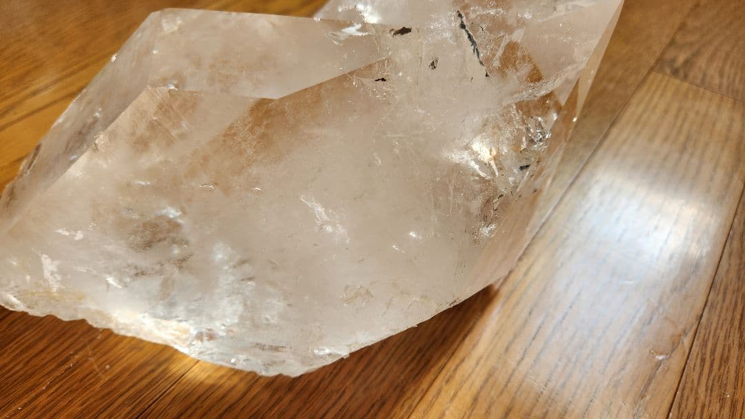 新春値下げ✨水晶　六角柱　イシスクリスタル　4.13キロ