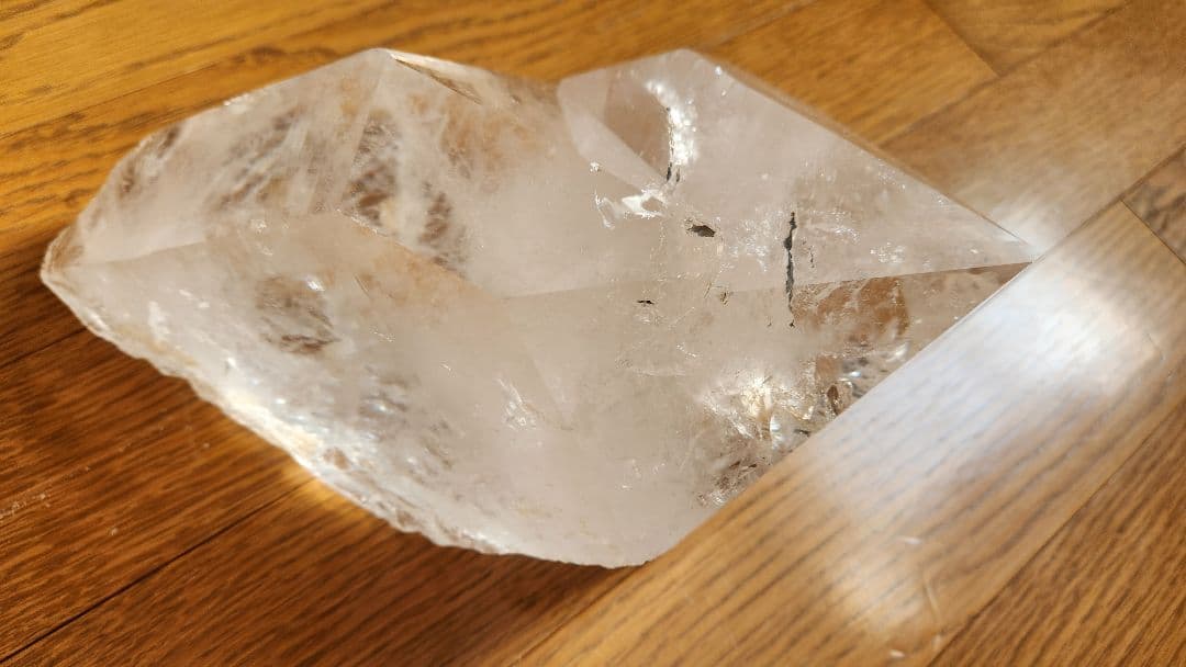 新春値下げ✨水晶　六角柱　イシスクリスタル　4.13キロ