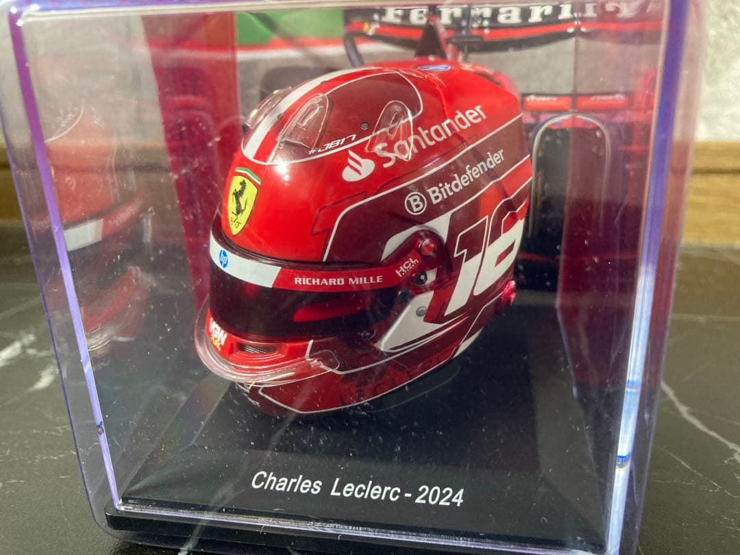 大人気　日本未発売　ビッグスケールF1コレクション　ルクレール　ヘルメット