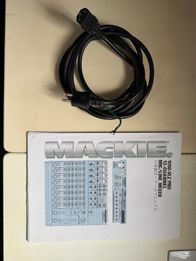 美品 MACKIE 1202-VLZ PRO アナログミキサー 12チャンネル