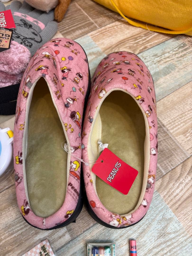 スヌーピー　peanuts ぬいぐるみ　ポーチ　文具　手袋　イヤーマフ　まとめ売