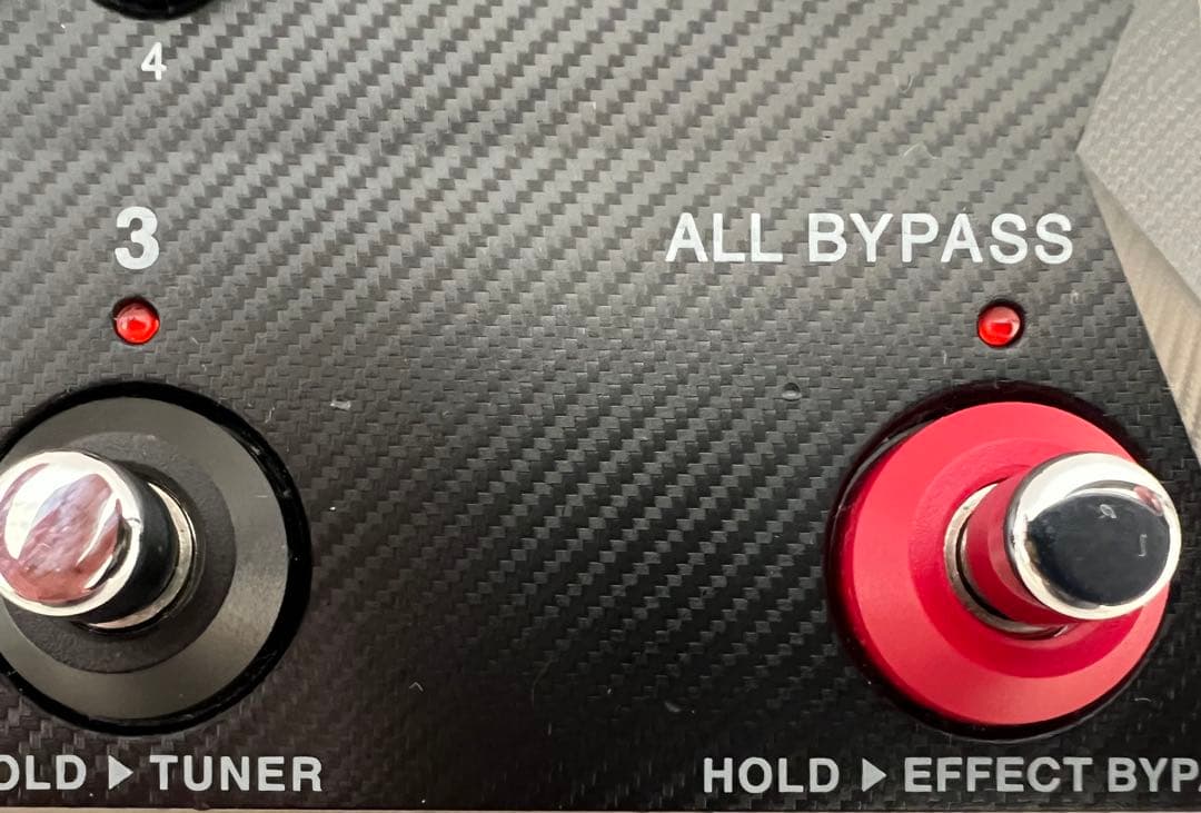 ZOOM B2 Four ベースマルチエフェクター