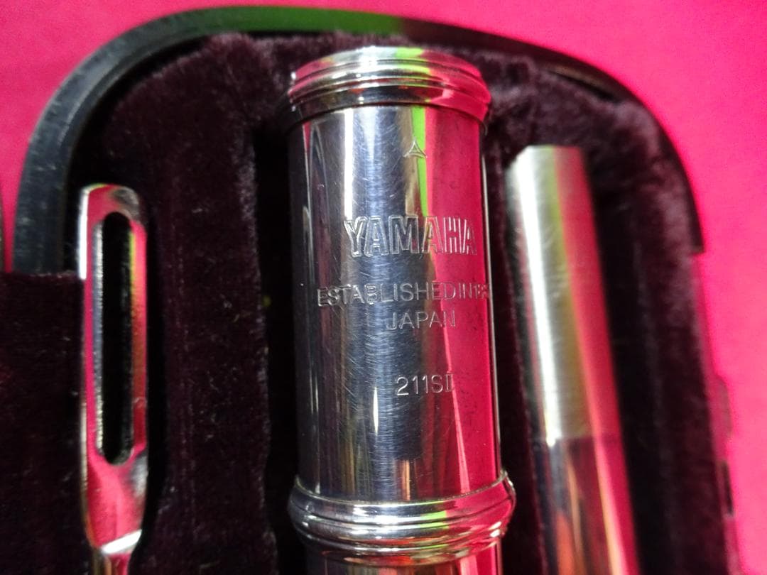は*ろ様 YAMAHA YFL-211SII フルート ケース付き　現状品