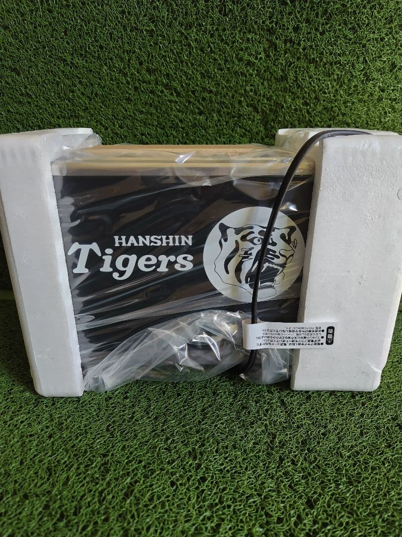 ライソン 秒速トースター 未開封品 LITHON KLTS-001B タイガース