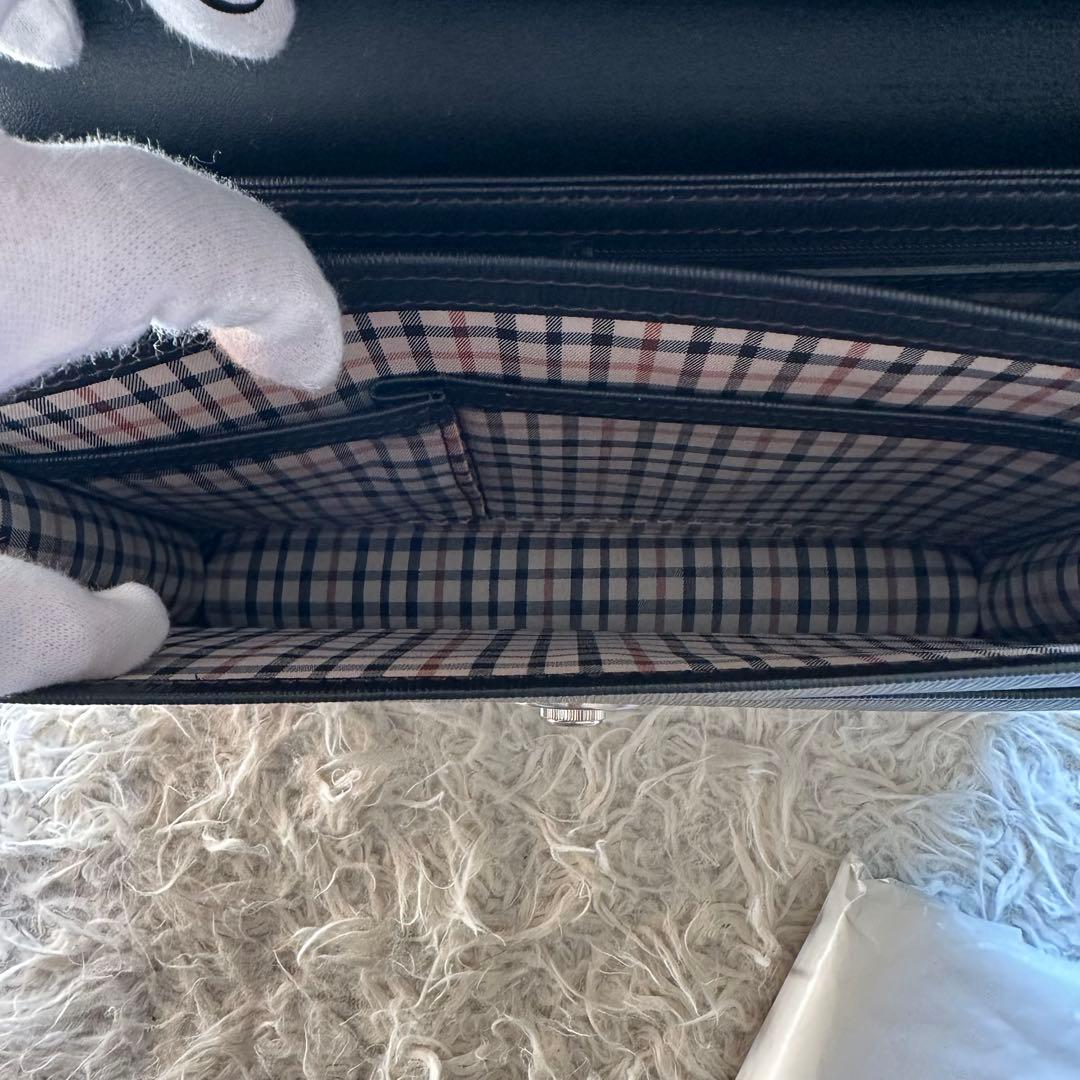 新品未使用　DAKS 本革　レザー　黒　セカンドバッグ　クラッチ　ダレス　日本製