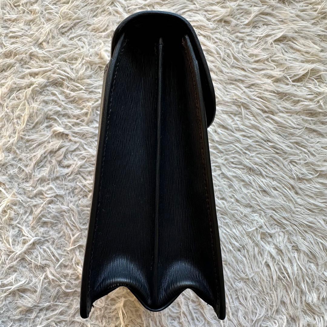 新品未使用　DAKS 本革　レザー　黒　セカンドバッグ　クラッチ　ダレス　日本製