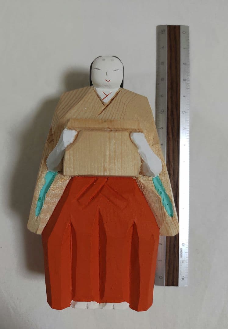 ゆ*こ様 奈良一刀彫「月こよみ 」巫女さんと12か月の捧げ物 浦弘園・作 奈良伝