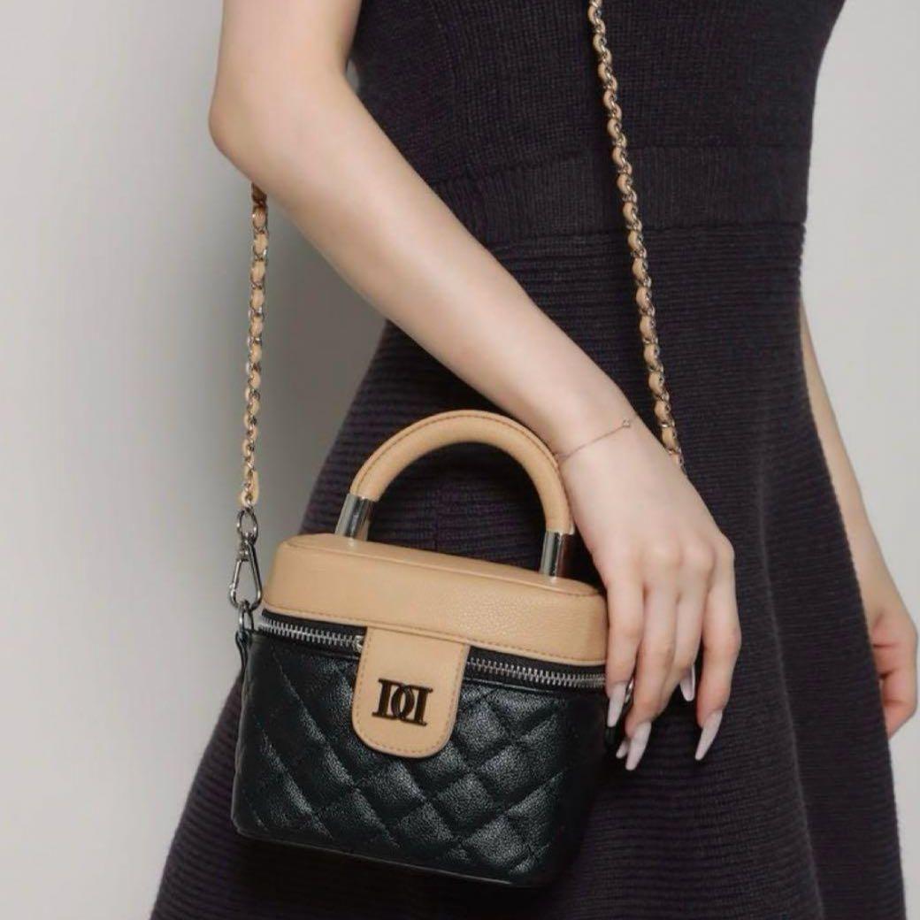 ダーリッチ キャビアスキンスクエアミニバッグ 【完売品】Darich