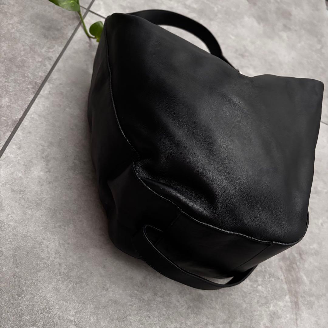 レア　FURLA レザー　ショルダーバッグ　牛革　 黒　ブラック　シルバー金具