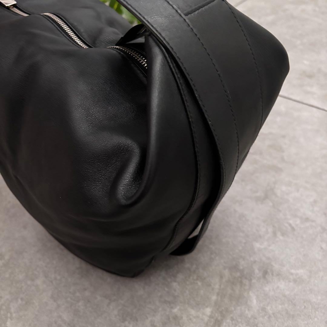 レア　FURLA レザー　ショルダーバッグ　牛革　 黒　ブラック　シルバー金具