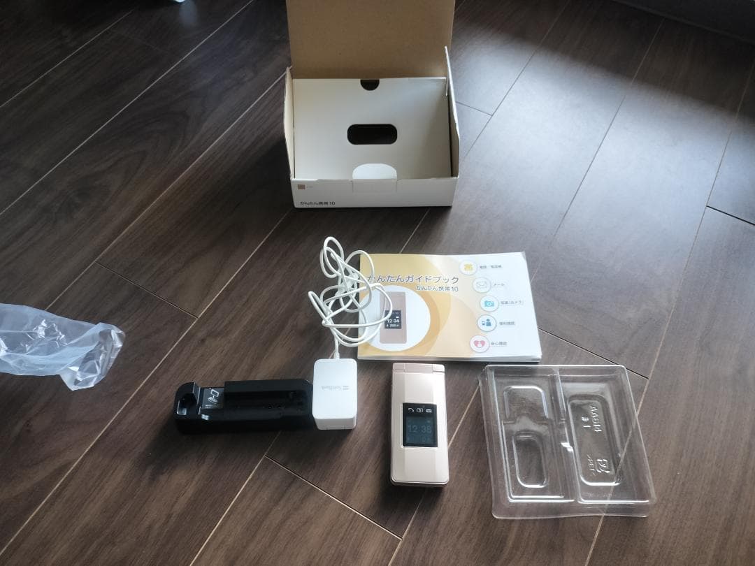 SoftBank かんたん携帯10 本体と付属一式　SIMロック解除済み