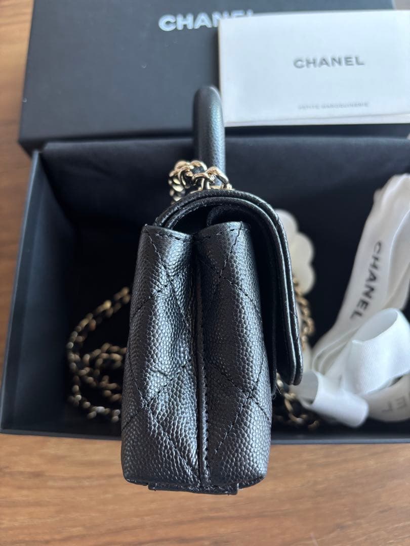 最終値下げ！新品シャネルマイクロミニココハンドルハンドバッグマトラッセ キャビア