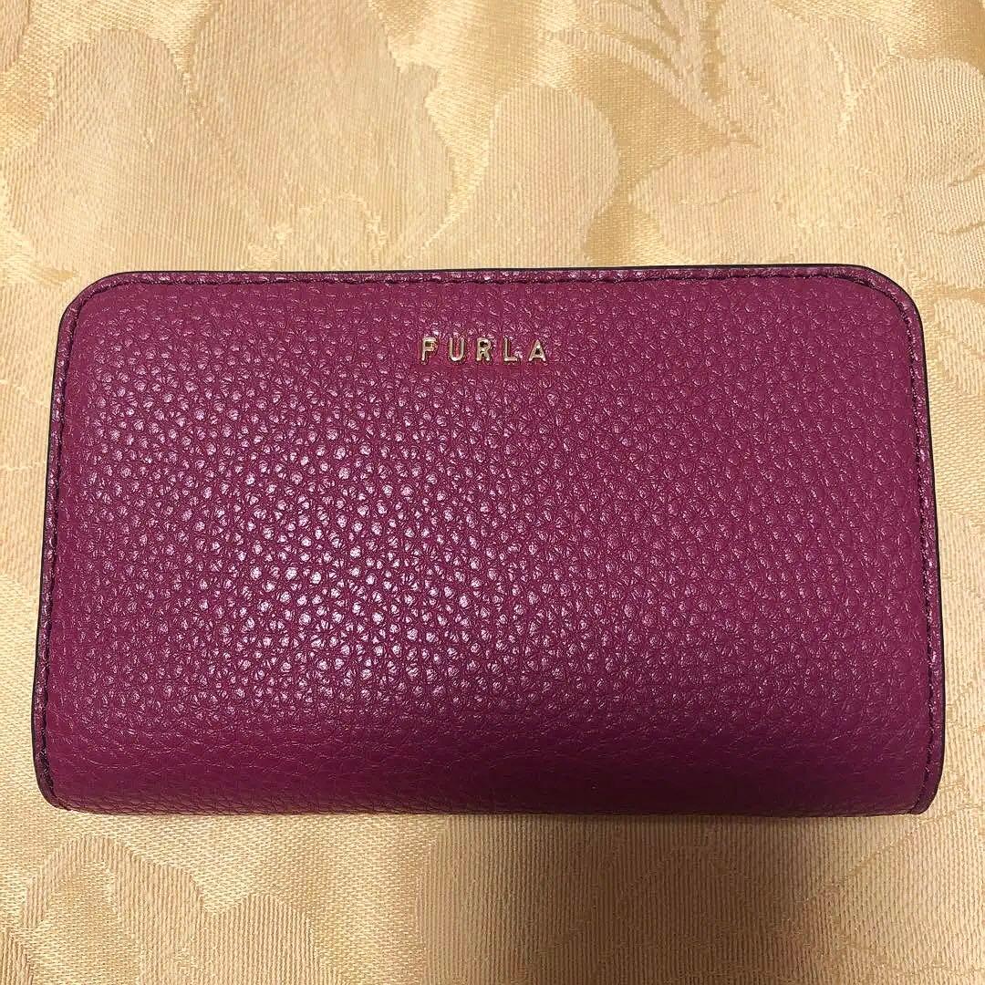 【お値下げ】FURLA☆ 二つ折り財布