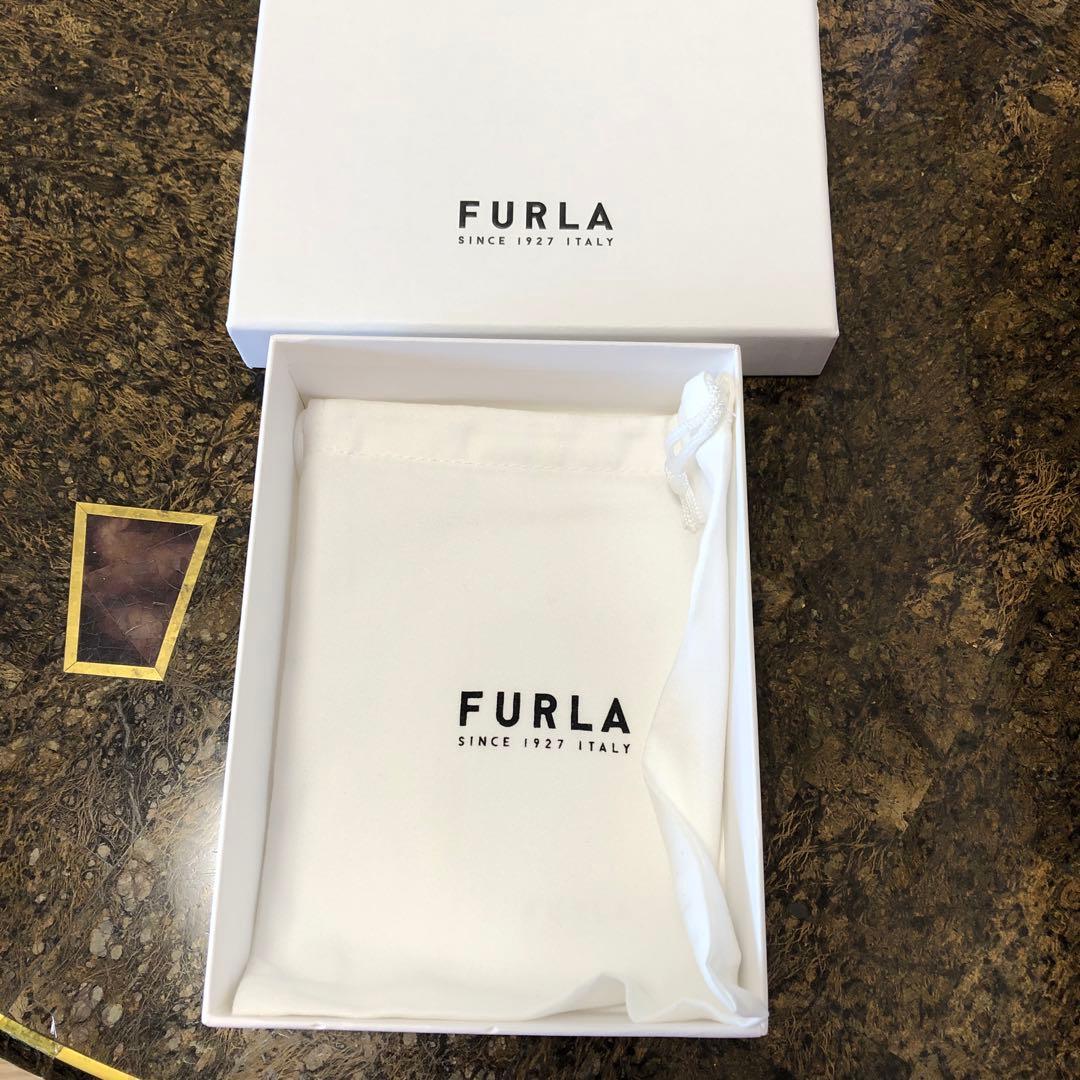 【お値下げ】FURLA☆ 二つ折り財布