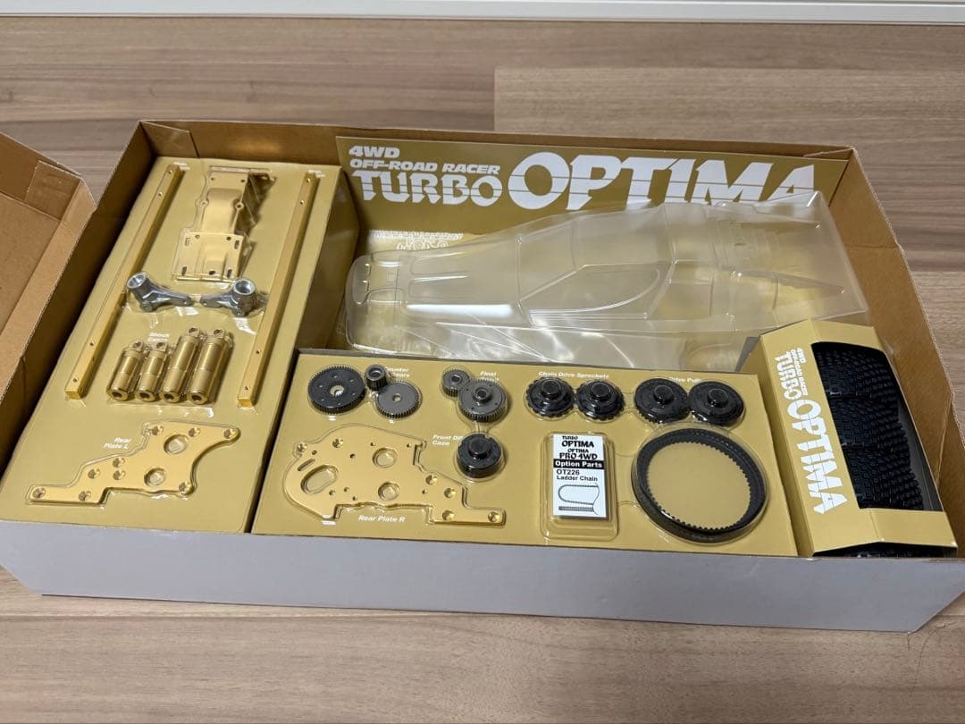 ★値下げkyosho 京商ターボオプティマ新品/未使用 別売ブラックホイール付き