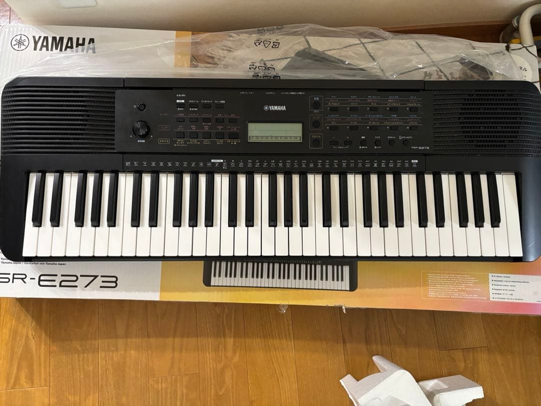 Yamaha PSR-E273 キーボード　電源コード付き
