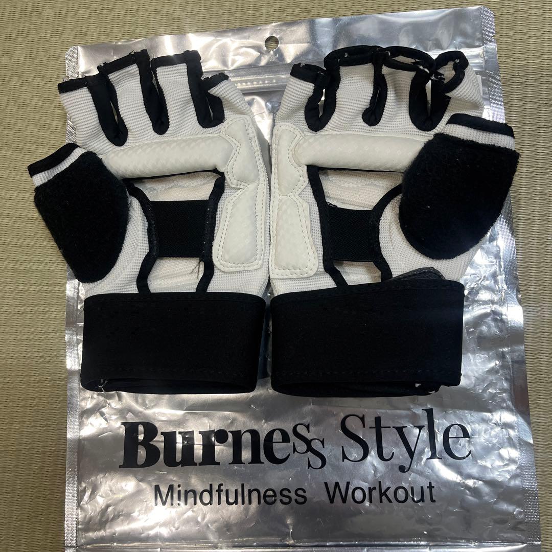 バーネススタイル　グローブ＆シューズセット　Sサイズ