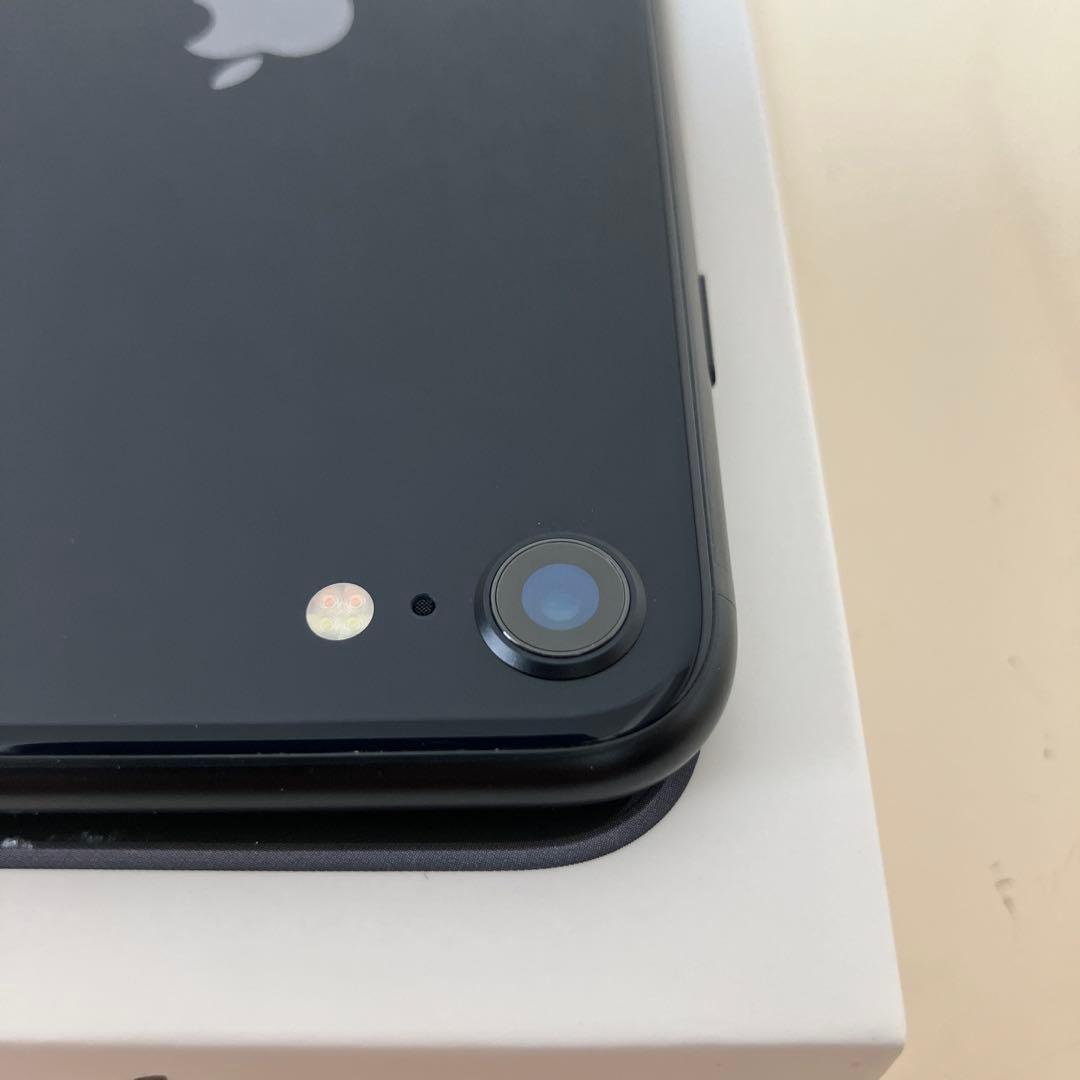 iPhone SE (第3世代) Midnight 64GB