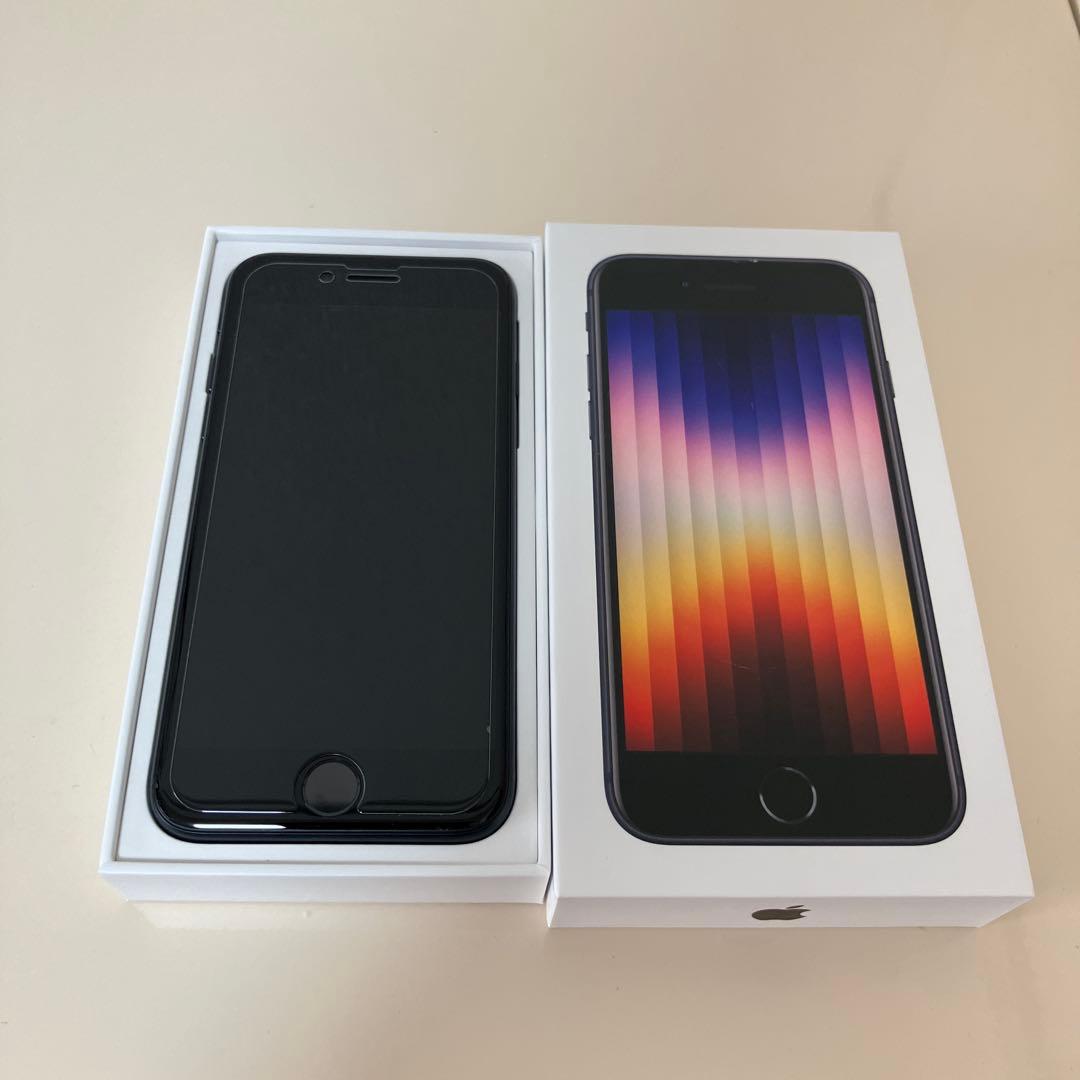 iPhone SE (第3世代) Midnight 64GB