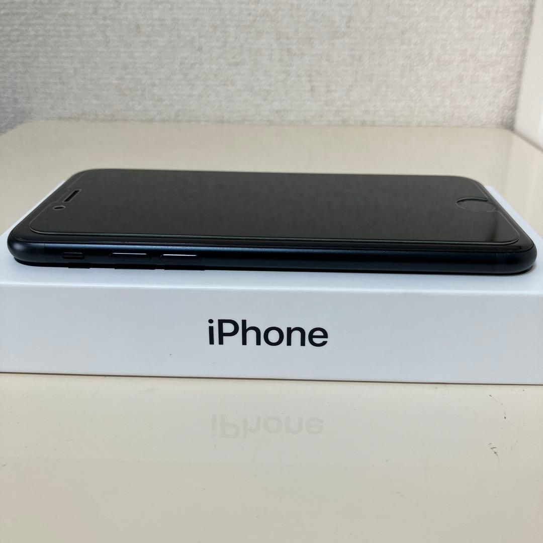 iPhone SE (第3世代) Midnight 64GB