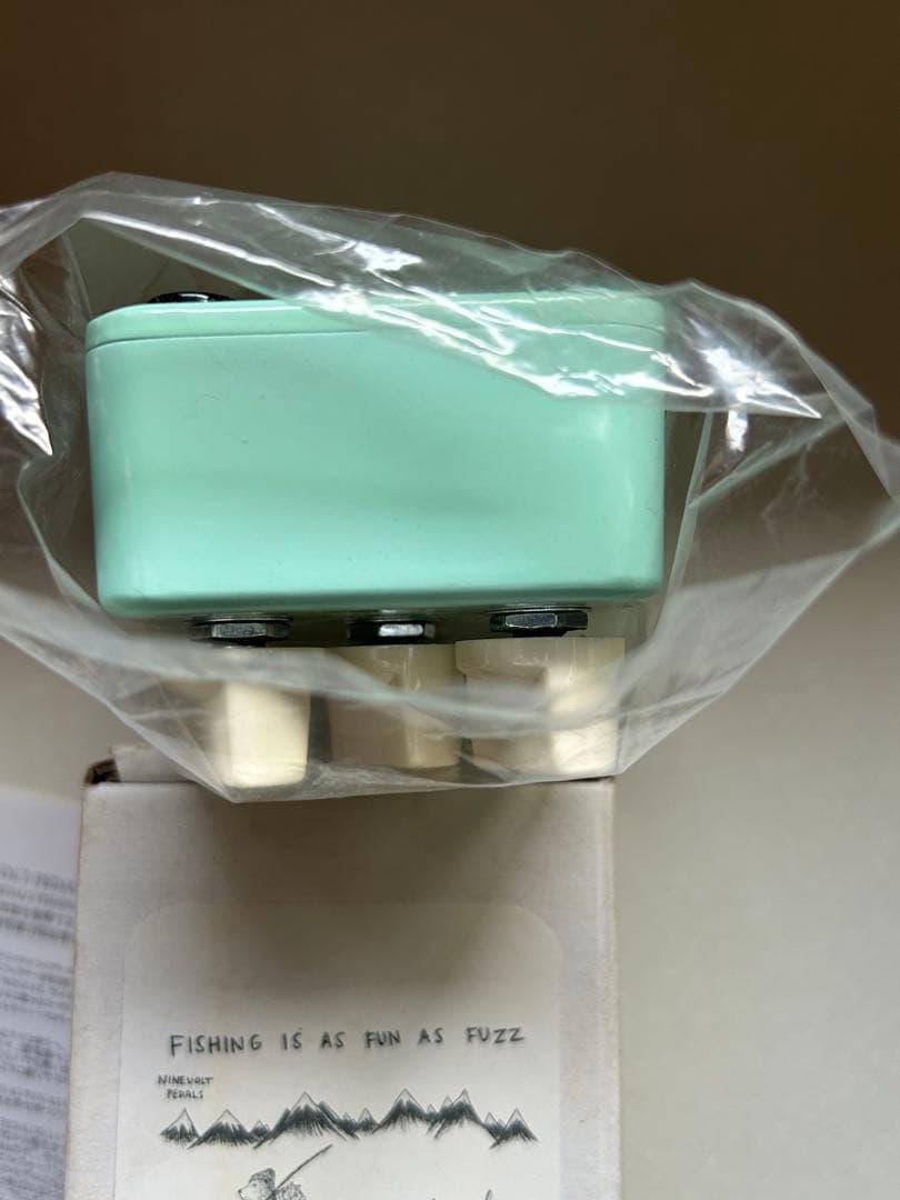 ギター ANIMALS PEDAL FISHING IS AS FUN AS FUZZ