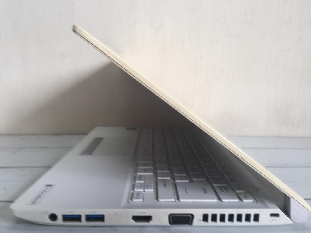 東芝 dynabook RX73/VWQP フルHD 13.3型コンパクトノート