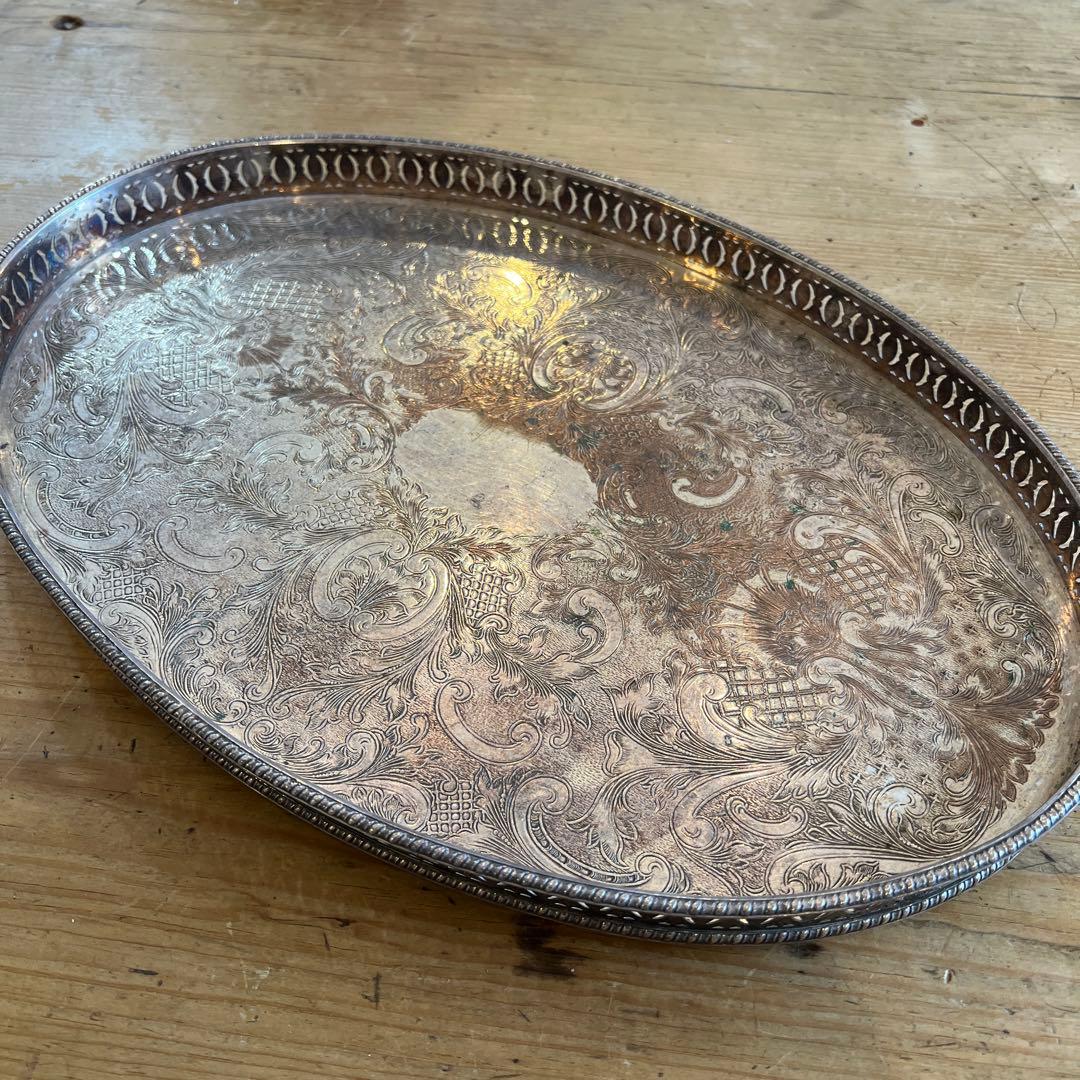 英国アンティーク 彫刻模様 オーバルトレイ