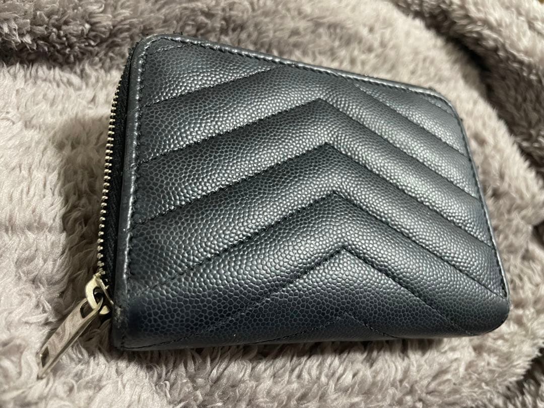 サンローラン　BLACK 二つ折り財布