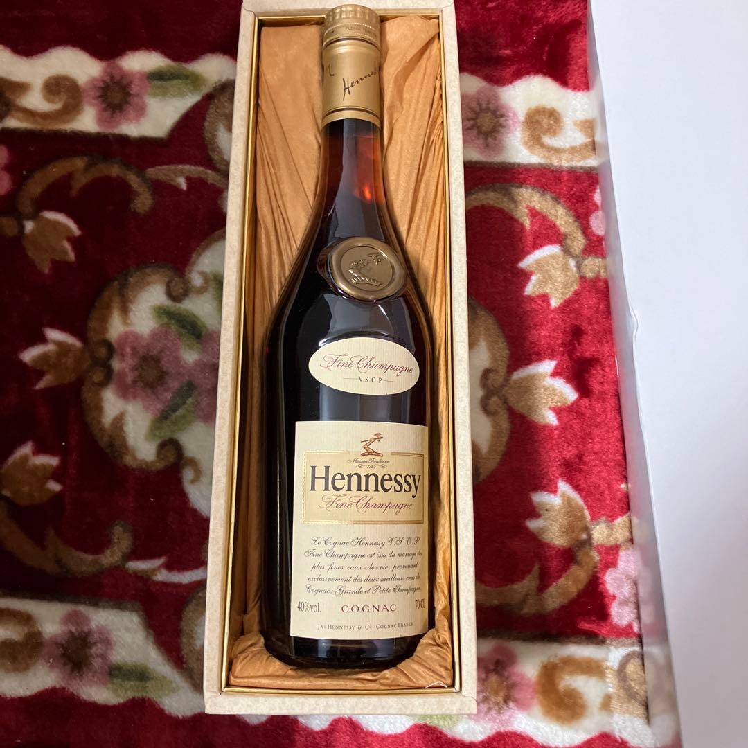 Hennessy コニャック 700ml 専用ボックス付き