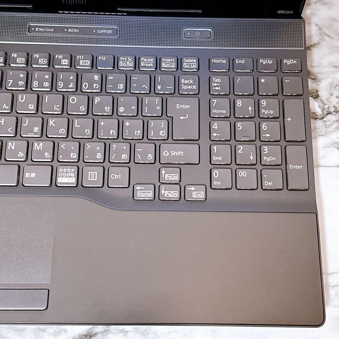 1台限定✨8世代i7＆メモリ8GB/高速SSD✨カメラ 高性能パソコンPC