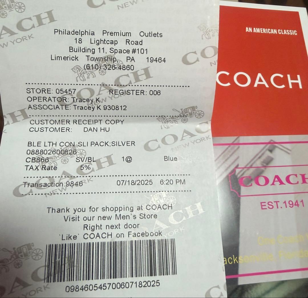 COACH ネイビー 二つ折り財布新品 プレゼントに♡