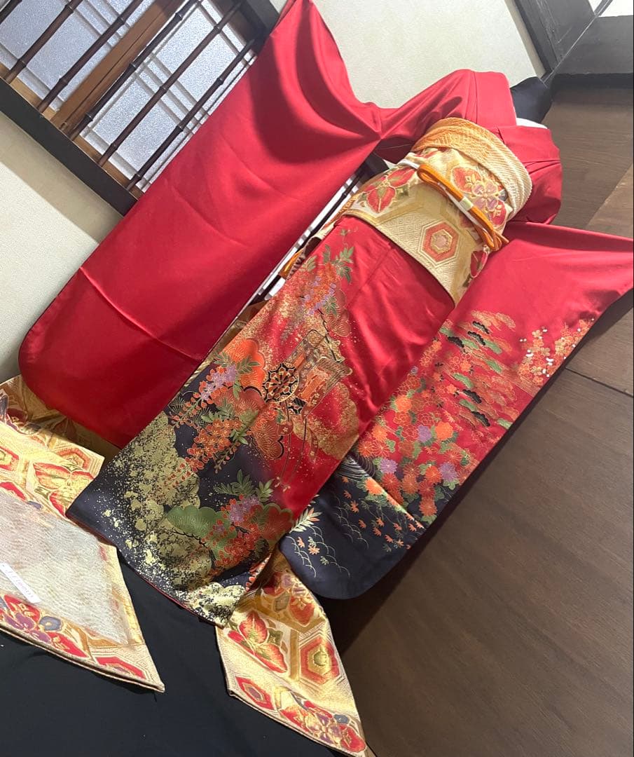 振袖 フルセット6点サイズＬ雲取り御所車花文　松　暈し染め　金彩　正絹