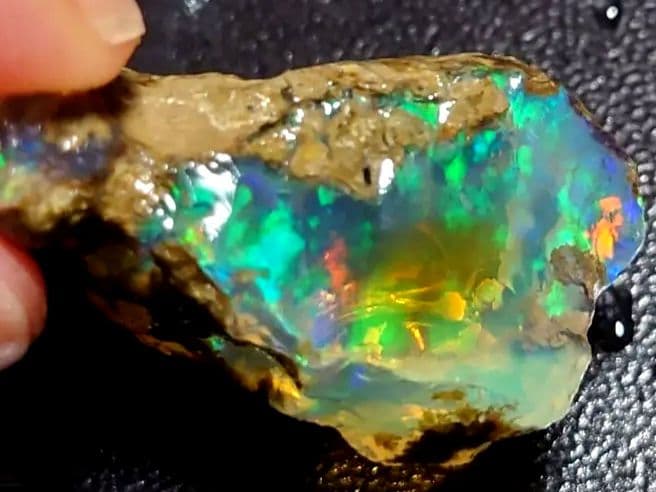 【30CT】エチオピア　プレシャス　オパール　原石　透明　青　鉱物標本　ウェロ産