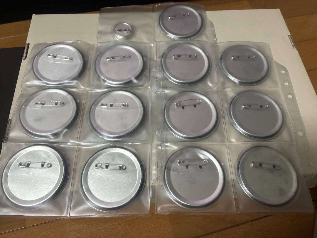 巴日和　中国缶バッジ