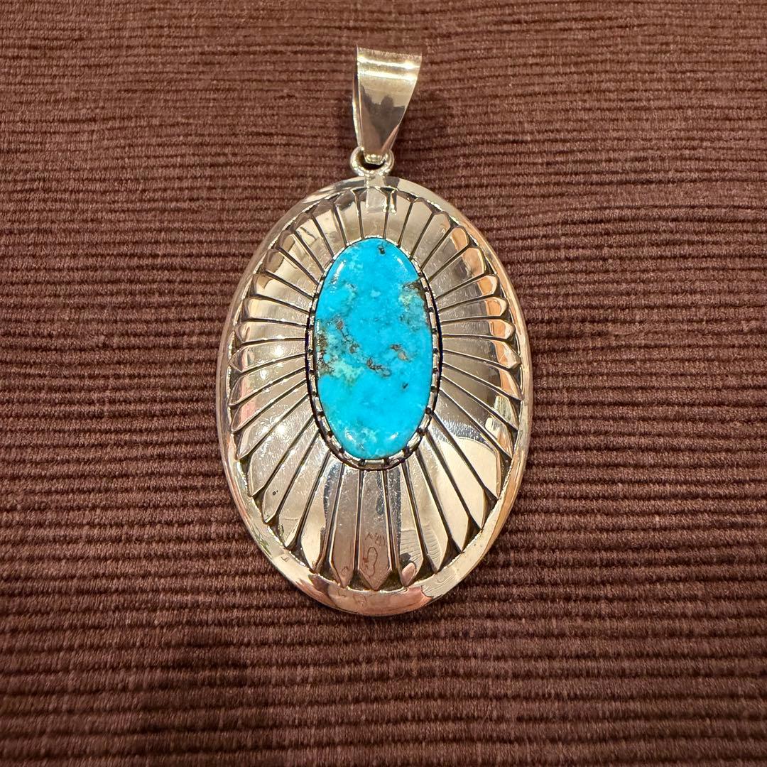 ナバホ族 キー・ネズ作 ペンダントヘッド